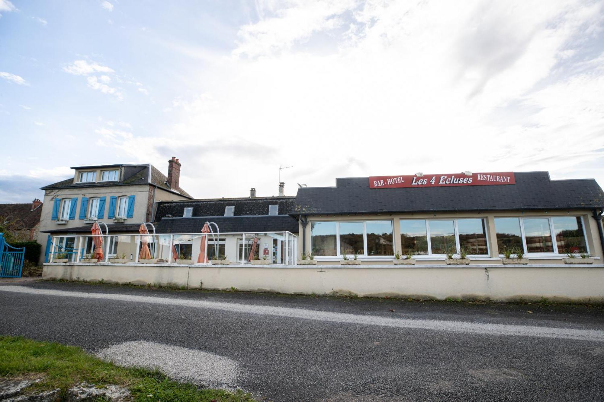 Hotel Restaurant Des 4 Ecluses Gaillon Exterior photo
